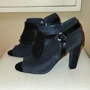 Delman women's size 9.5 suede booties